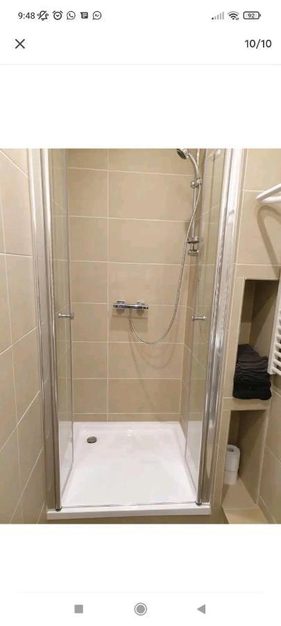 Schoenes Und Offenes Appartement Jüchen 外观 照片